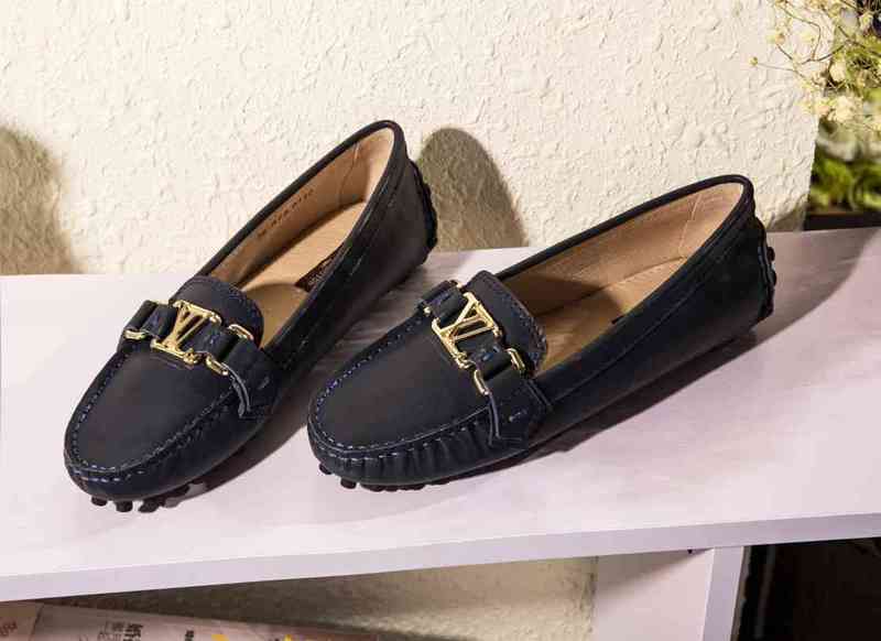 LV Loafers Women--019